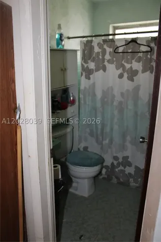 1040 NW 23rd Court Miami FL 33125