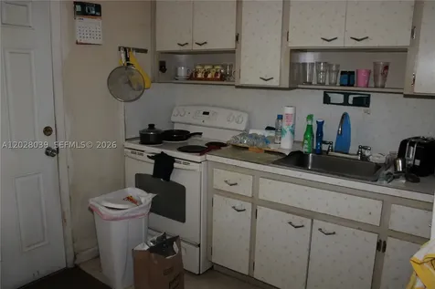 1040 NW 23rd Court Miami FL 33125
