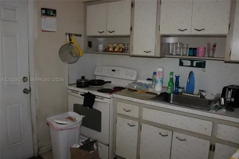 1040 NW 23rd Court Miami FL 33125