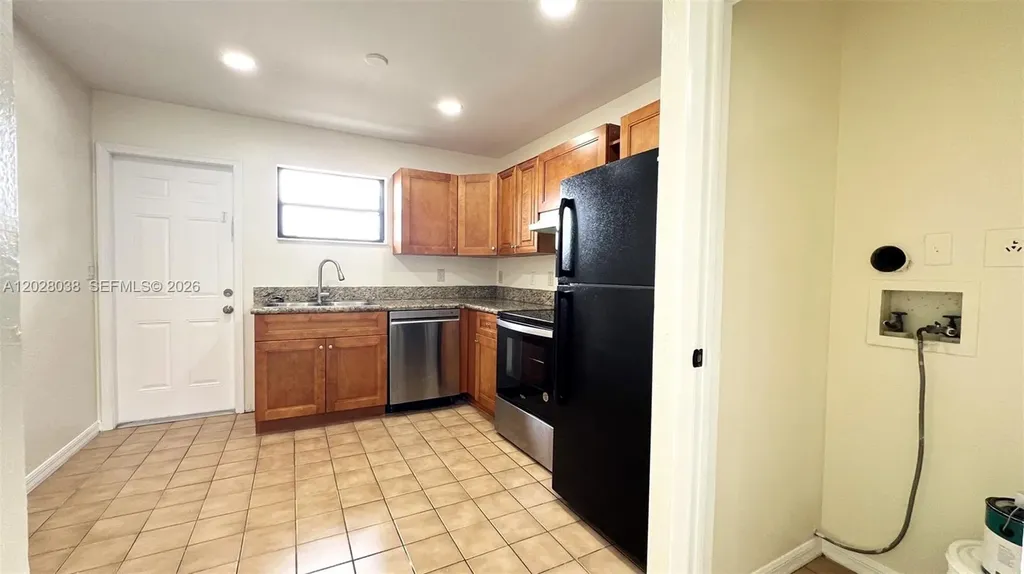 5914 Taylor Street Hollywood FL 33021