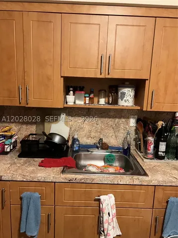 1022 NW 22nd Place Miami FL 33125
