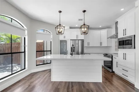10276 NW 30th Terrace Doral FL 33172