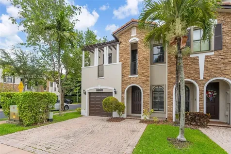 10276 NW 30th Terrace Doral FL 33172
