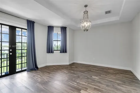 10276 NW 30th Terrace Doral FL 33172