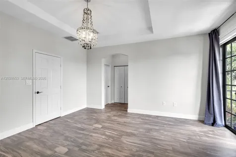 10276 NW 30th Terrace Doral FL 33172