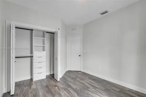 10276 NW 30th Terrace Doral FL 33172