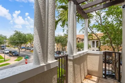 10276 NW 30th Terrace Doral FL 33172