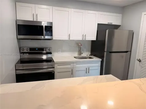 2200 E Hallandale Beach Boulevard Hallandale Beach FL 33009