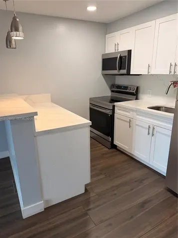 2200 E Hallandale Beach Boulevard Hallandale Beach FL 33009