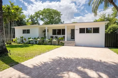 13800 NE 1st Avenue Miami FL 33161
