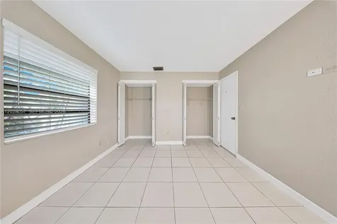 9751 Wayne Avenue Palmetto Bay FL 33157