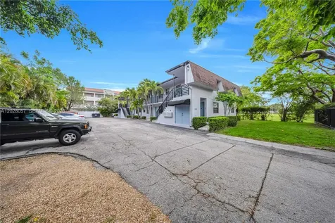 9751 Wayne Avenue Palmetto Bay FL 33157