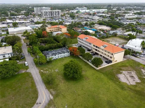 9751 Wayne Avenue Palmetto Bay FL 33157