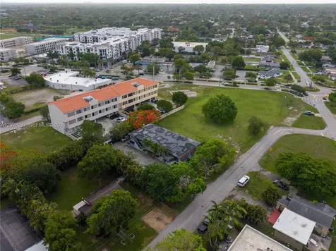 9751 Wayne Avenue Palmetto Bay FL 33157