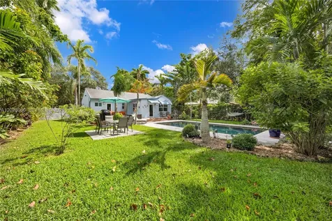 5825 SW 46th Terrace Miami FL 33155