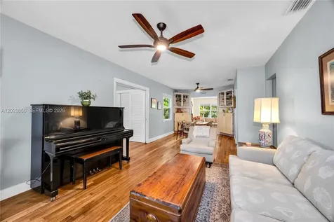 5825 SW 46th Terrace Miami FL 33155
