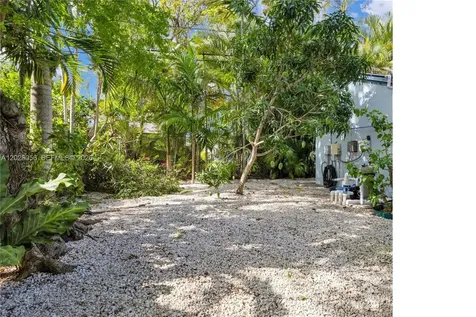 5825 SW 46th Terrace Miami FL 33155