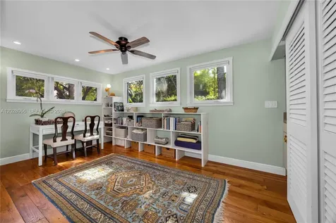 5825 SW 46th Terrace Miami FL 33155