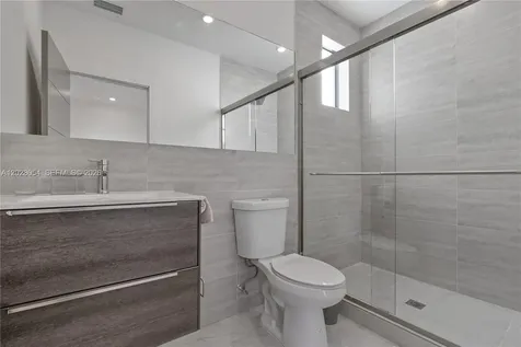 2887 SW 33rd Avenue Miami FL 33133