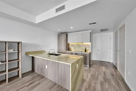 801 S Miami Avenue Miami FL 33130