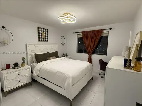 15570 SW 105th Lane Miami FL 33196