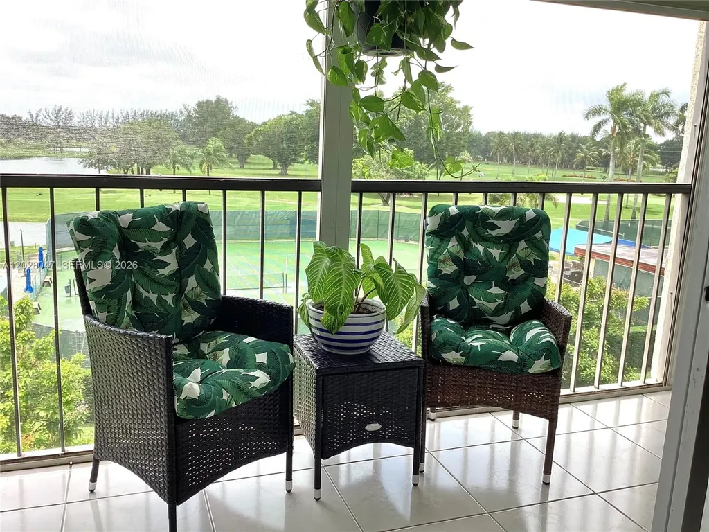 8900 Washington Boulevard Pembroke Pines FL 33025