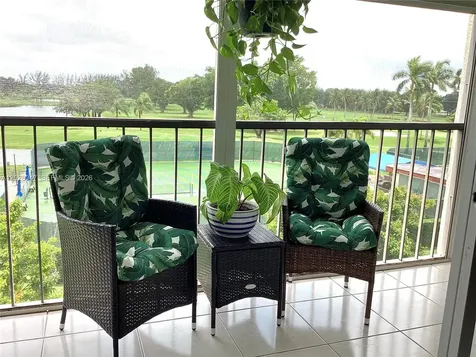 8900 Washington Boulevard Pembroke Pines FL 33025