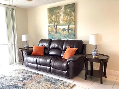 8900 Washington Boulevard Pembroke Pines FL 33025