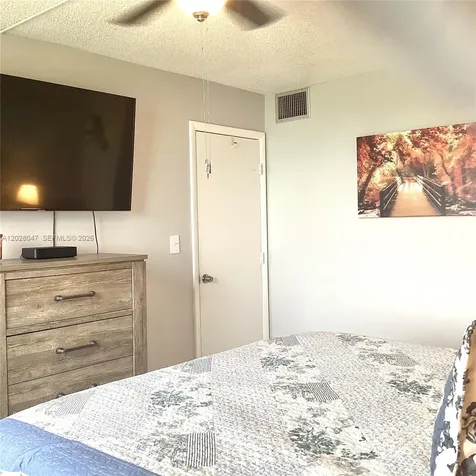 8900 Washington Boulevard Pembroke Pines FL 33025
