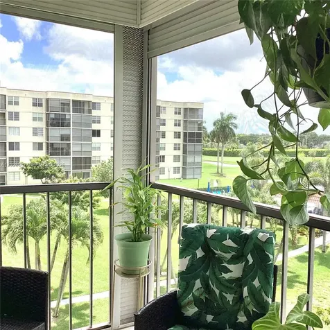 8900 Washington Boulevard Pembroke Pines FL 33025