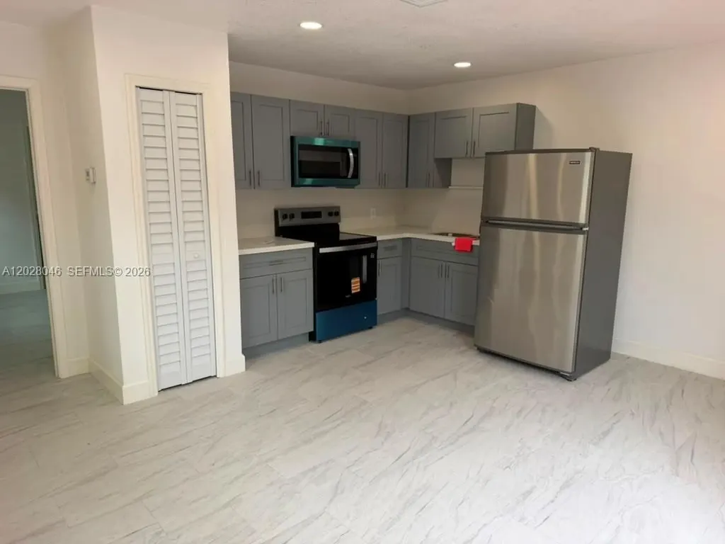 19321 SW 196th Street Miami FL 33187