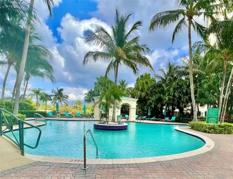 19501 W Country Club Drive Aventura FL 33180