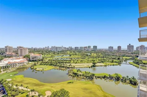 19501 W Country Club Drive Aventura FL 33180