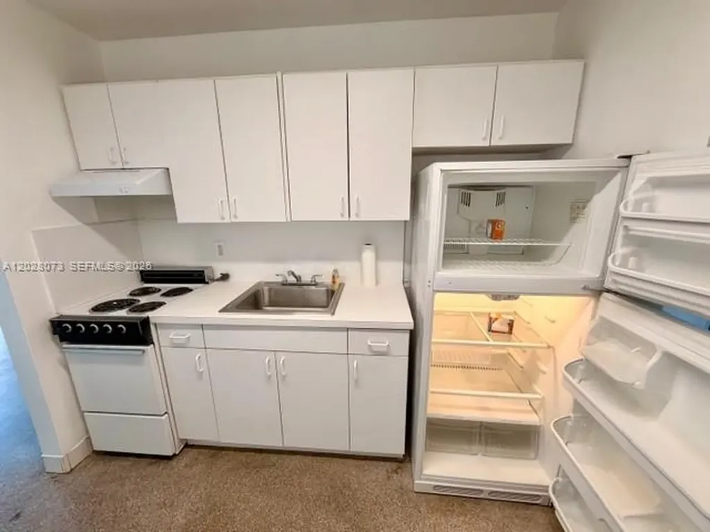 5608 Garfield Street Hollywood FL 33021