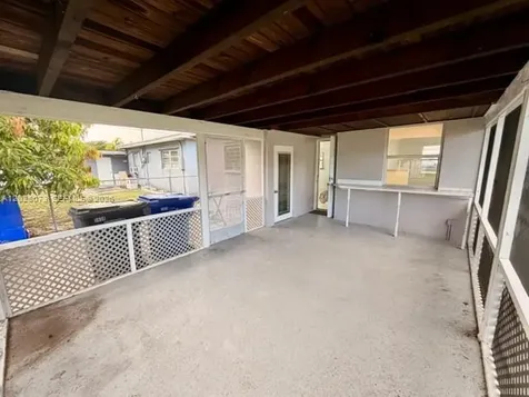 5608 Garfield Street Hollywood FL 33021