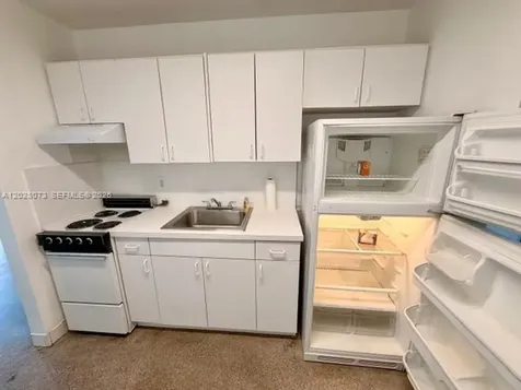 5608 Garfield Street Hollywood FL 33021