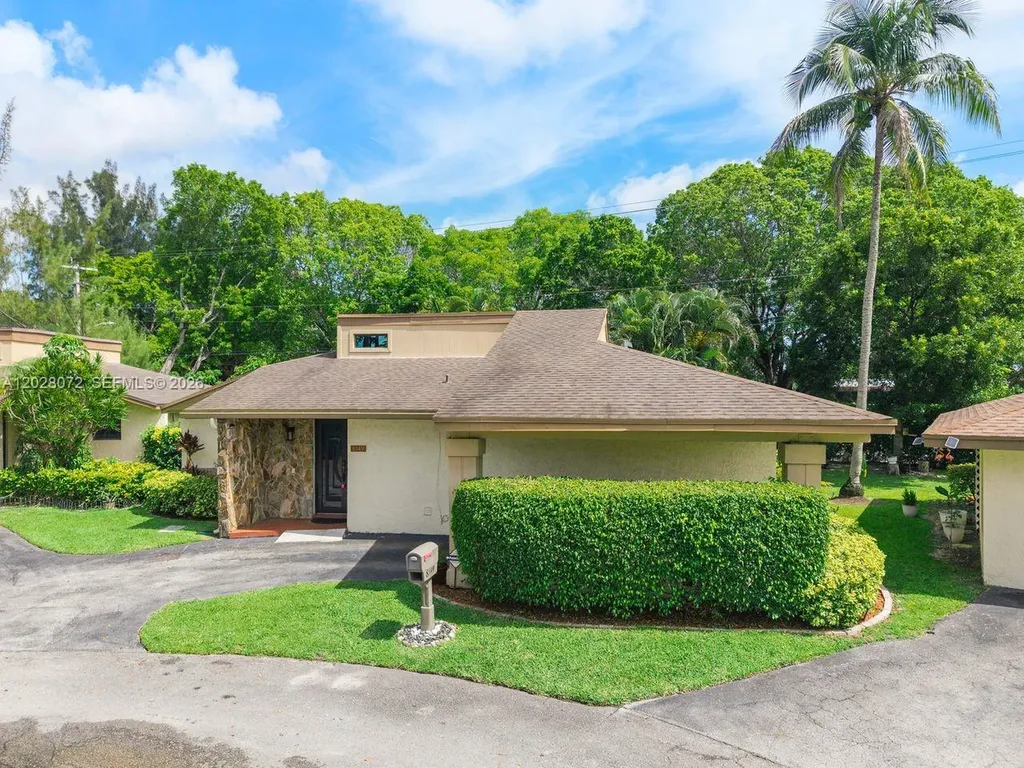 8149 Royal Palm Court Tamarac FL 33321