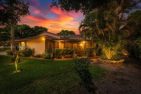8149 Royal Palm Court Tamarac FL 33321