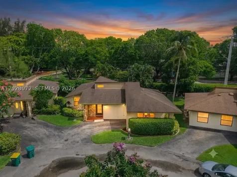 8149 Royal Palm Court Tamarac FL 33321