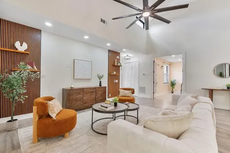 8149 Royal Palm Court Tamarac FL 33321