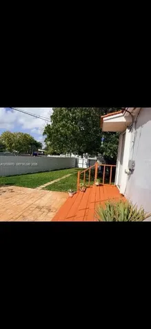 8370 SW 27th Lane Miami FL 33155