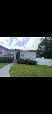 8370 SW 27th Lane Miami FL 33155