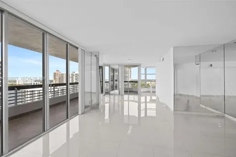 19195 NE 36th Court Aventura FL 33180