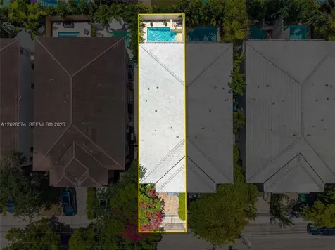 3062 New York Street Miami FL 33133