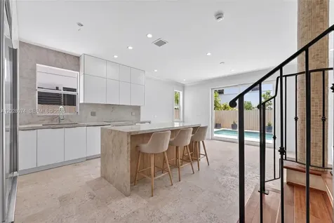 3062 New York Street Miami FL 33133