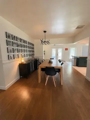 11 Redwood Circle Plantation FL 33317