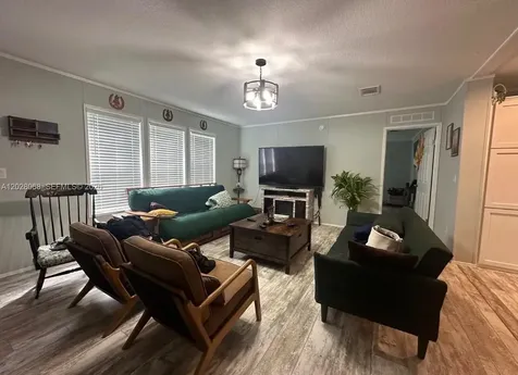 17663 NW 266th Street Okeechobee FL 34972