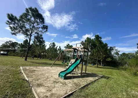 17663 NW 266th Street Okeechobee FL 34972