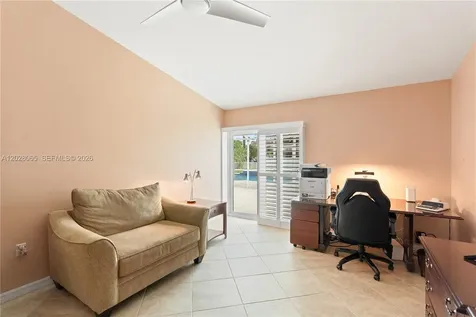 1090 NW 192nd Avenue Pembroke Pines FL 33029