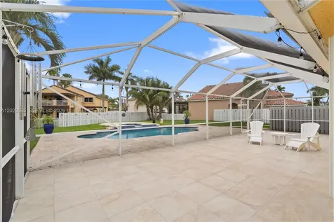 1090 NW 192nd Avenue Pembroke Pines FL 33029